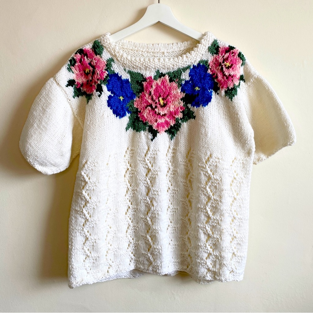 Vintage handmade crochet short sleeve white sweater pink floral medium large